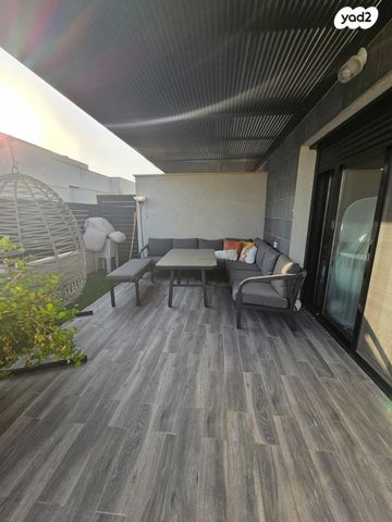 דו משפחתי, חולית, שאר העיר, כפר ורדים