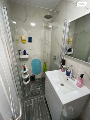 דירה, בן גוריון, אשקלון