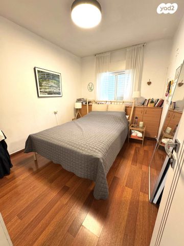 דירה, פורצי הדרך 28, נווה עמל, הרצליה