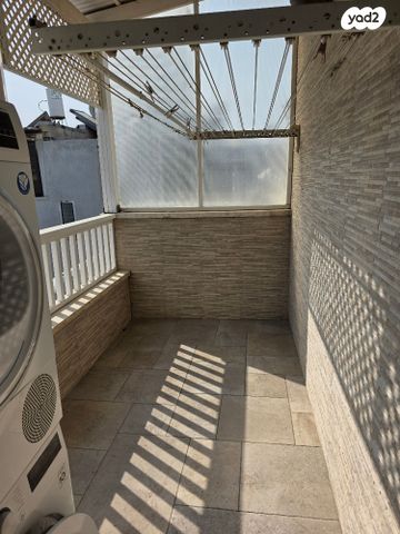 גג/ פנטהאוז, הרצל 82, עצמאות יוספטל, בת ים