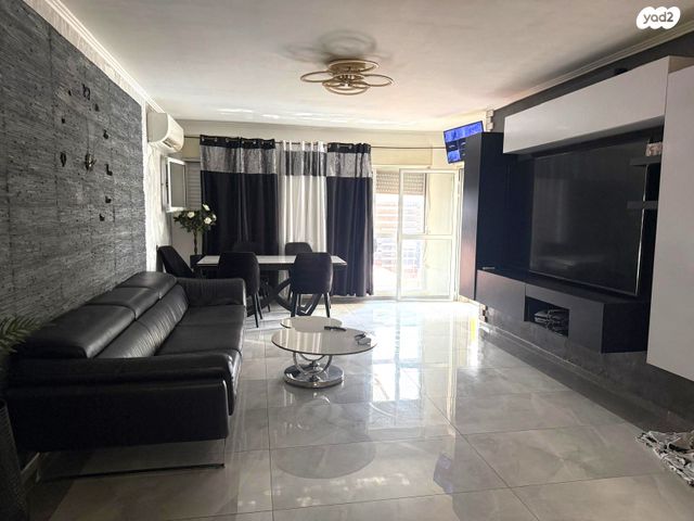 דירת גן, גבעת יערה, יקנעם עילית