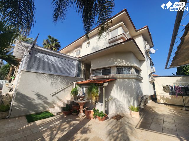 בית פרטי/ קוטג', יצחק רבין, ניסן, חדרה