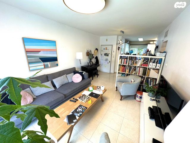 דירה, פורצי הדרך 28, נווה עמל, הרצליה