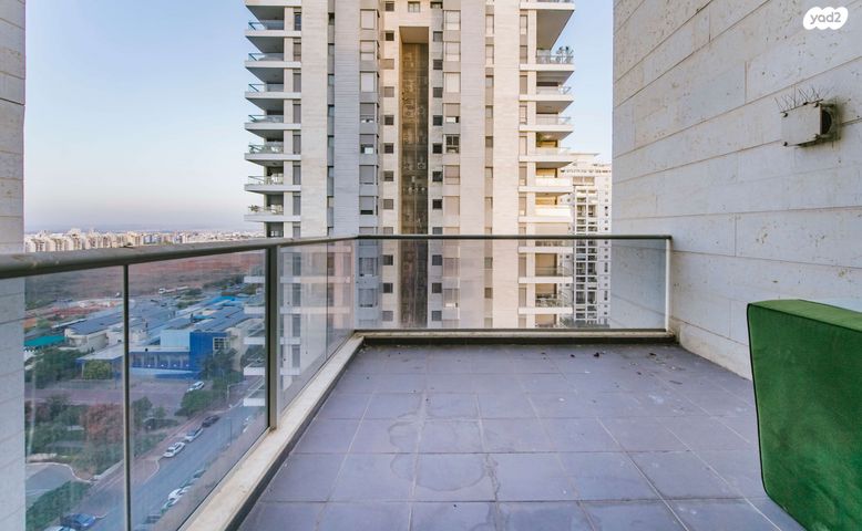 דירה, יצחק רבין, פסגת אונו, קרית אונו