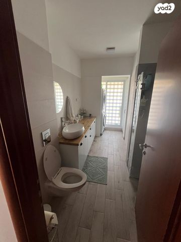 דירה, מגדל המנורה, אבני חן, מודיעין מכבים רעות