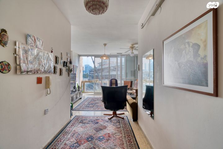 דירה, ה' באייר, הצפון החדש - כיכר המדינה, תל אביב יפו