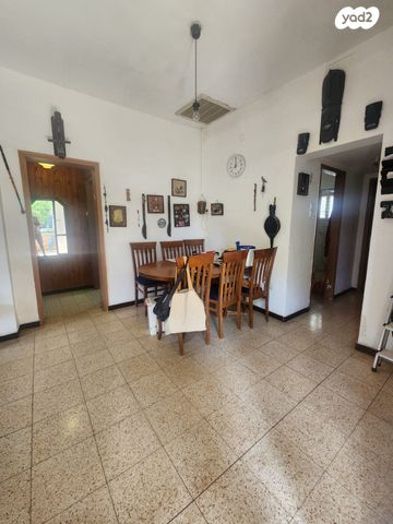 דו משפחתי, גולי דמשק, מרכז מזרחי, נס ציונה