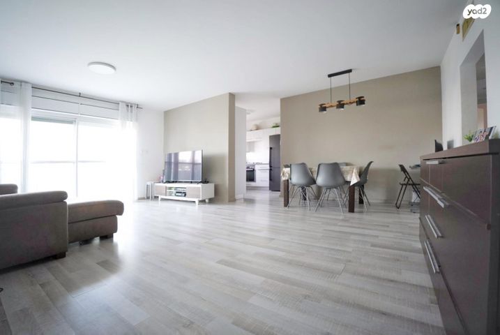 דירה, עמק האלה, הנביאים, מודיעין מכבים רעות