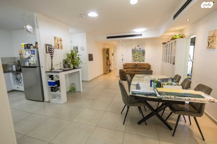 גג/ פנטהאוז, דובב מישרים / רמת בית שמש ד-1, בית שמש