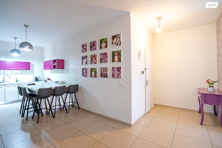 דירה, הוד השרון