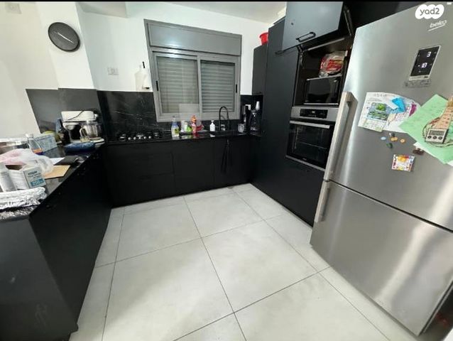 דירת גן, כפר סבא