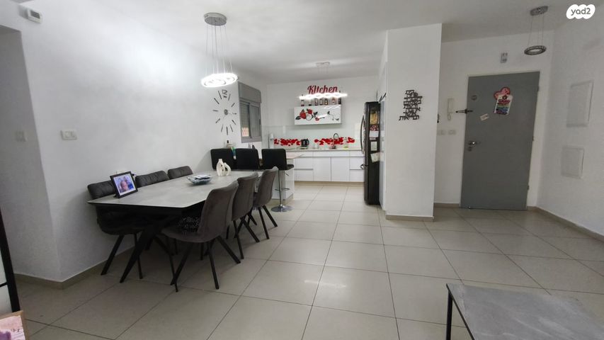 דירה, יעקב פיכמן 22, נווה זאב, נאות אילן, באר שבע