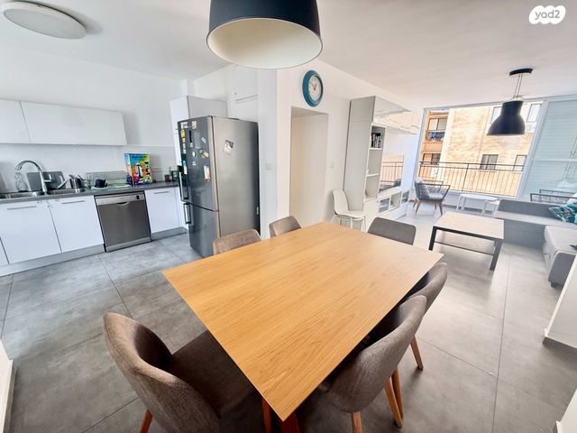 דירה, יואל סלומון, צפון מערב מרכז העיר, נתניה