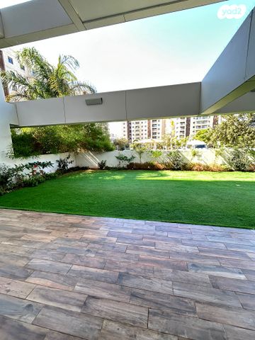 דירת גן, הרצליה