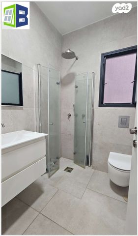 דו משפחתי, ד"ר שמעון היימן, נאות הדרים, גן יבנה