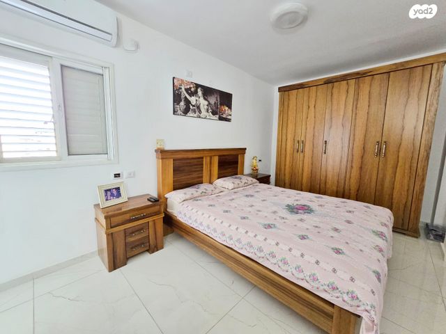 גג/ פנטהאוז, דוד צדוק, בן גוריון, חולון