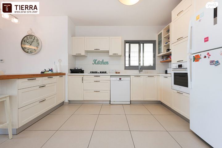 דירה, רמת אמיר, קדימה צורן