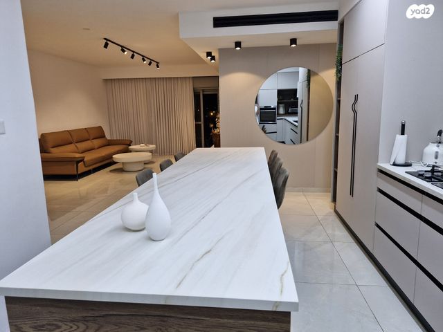 דירה, מרים הנביאה, נווה מנחם, באר שבע