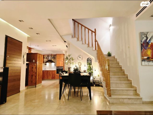 גג/ פנטהאוז, עמק החולה, מודיעין מכבים רעות