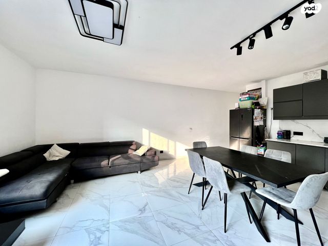 דירה, שדרות חיים וייצמן 105, צפון מערב מרכז העיר, נתניה