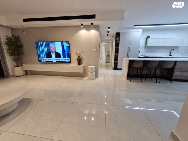 דירה, מרים הנביאה, נווה מנחם, באר שבע