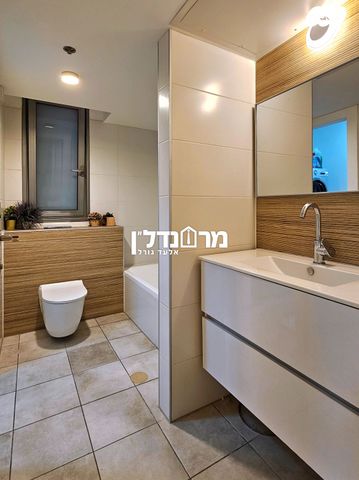 דירה, מרכז, הרצליה