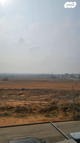 דו משפחתי, ד"ר שמעון היימן, נאות הדרים, גן יבנה