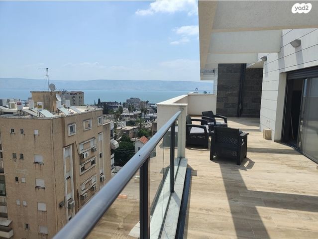 גג/ פנטהאוז, טבור הארץ, קרית שמואל, טבריה