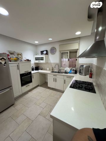 גג/ פנטהאוז, שדרות הערים התאומות, רמות הרכס, באר שבע