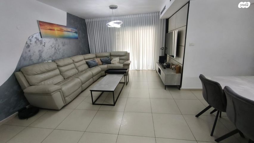 דירה, יעקב פיכמן 22, נווה זאב, נאות אילן, באר שבע