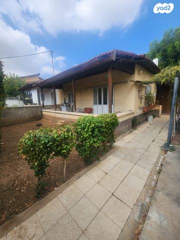 דו משפחתי, גולי דמשק, מרכז מזרחי, נס ציונה