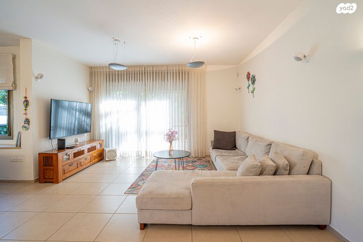 בית פרטי/ קוטג', הוד השרון