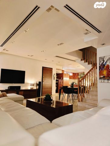 גג/ פנטהאוז, עמק החולה, מודיעין מכבים רעות