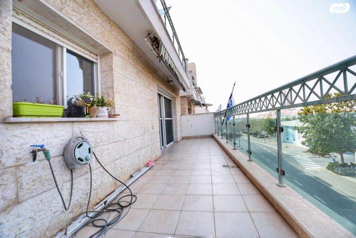 דירה, עמק האלה, הנביאים, מודיעין מכבים רעות