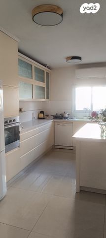 דירה, מקור חיים, מקור חיים, ירושלים