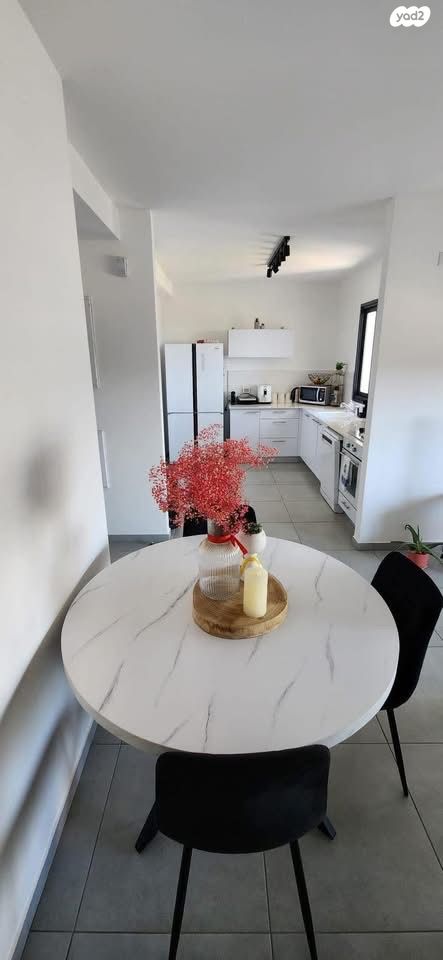 דירה, הצבר, נרקיסים, ראשון לציון