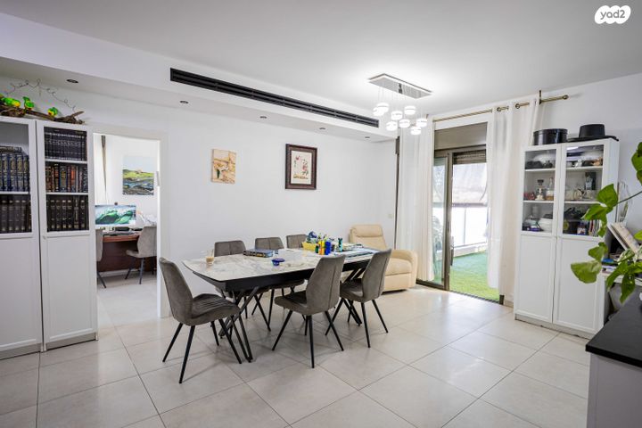 גג/ פנטהאוז, דובב מישרים / רמת בית שמש ד-1, בית שמש