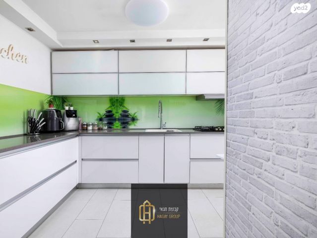 דירת גן, הכרמל 4, נאות יצחק רבין, רמלה