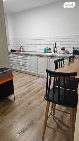 דירת גן, פסגות אפק, ראש העין