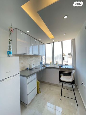 דירה, בן גוריון, אשקלון