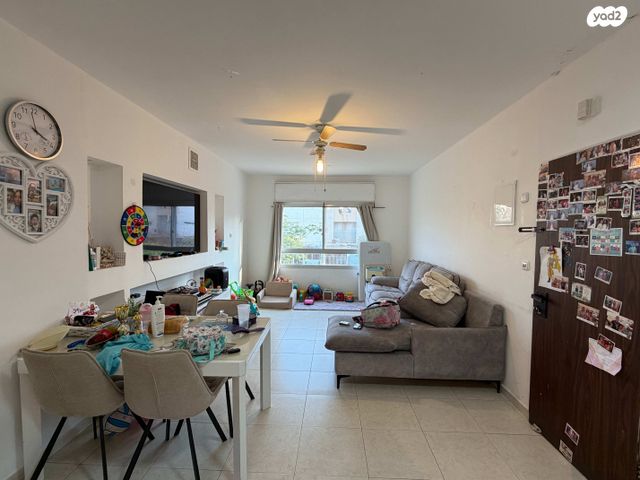 צאלים, מערב 1