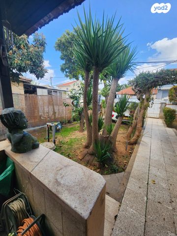 דו משפחתי, גולי דמשק, מרכז מזרחי, נס ציונה