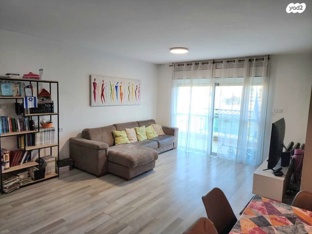 דירה, עמק האלה, הנביאים, מודיעין מכבים רעות