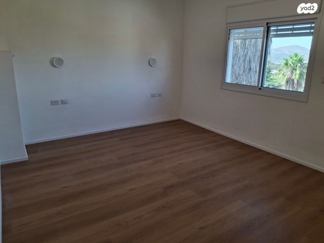 דו משפחתי, מטולה