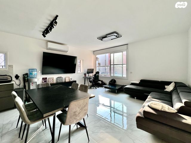 שדרות חיים וייצמן 105