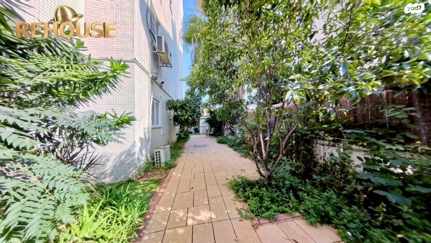 דירת גן, אבות ישורון, רובע ה', אשדוד