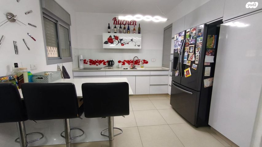 יעקב פיכמן 22