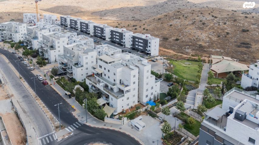 דירה, אליהו הנביא, פסגות אפק, ראש העין