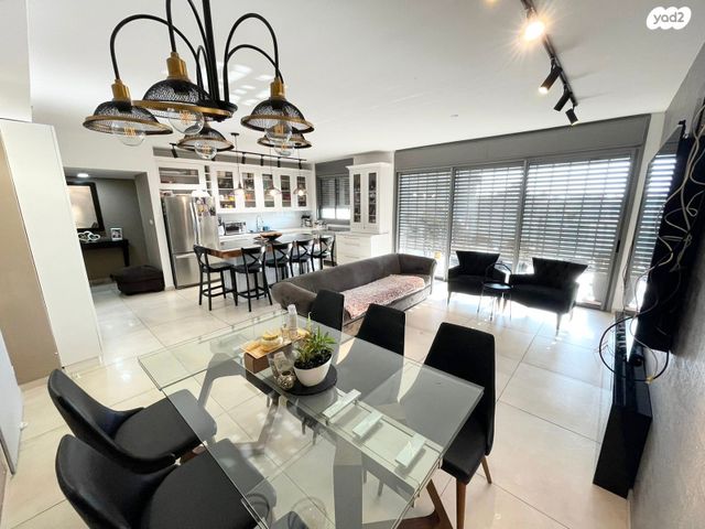 דירה, קרית אילון, חולון