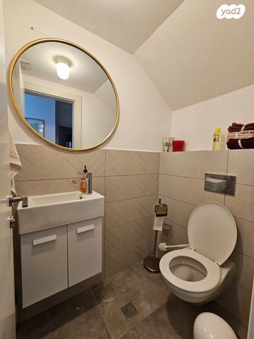 דו משפחתי, חולית, שאר העיר, כפר ורדים